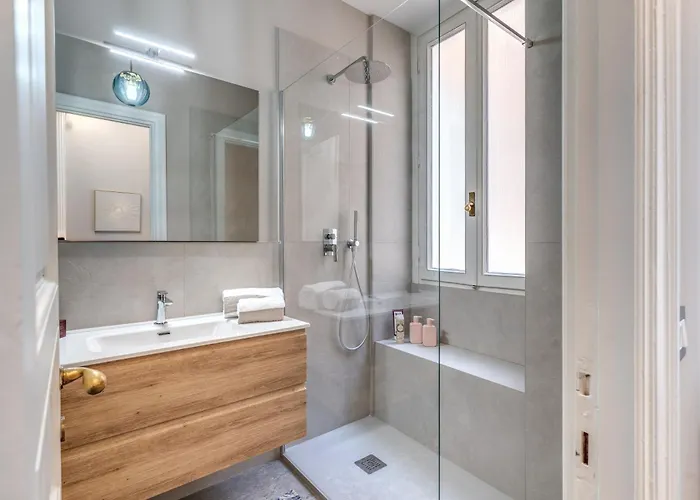 Trevi Apartament *